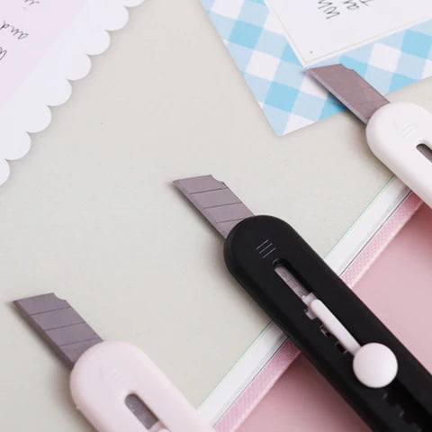 Paw Utility Knife